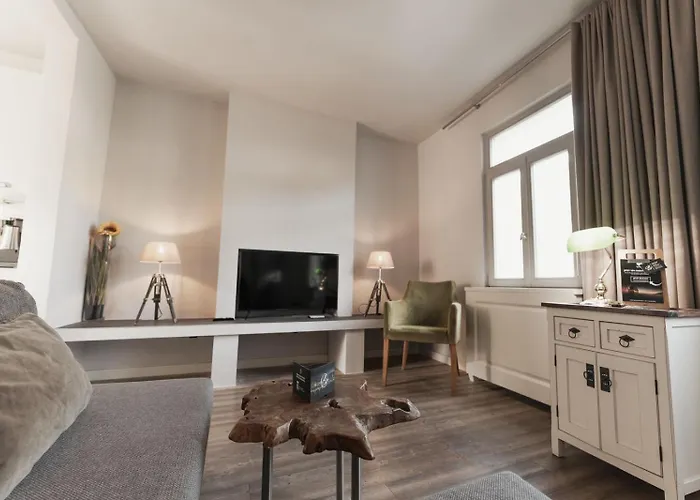 BS Luxury Suites